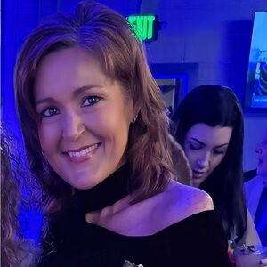 Meet your Posher, Holly